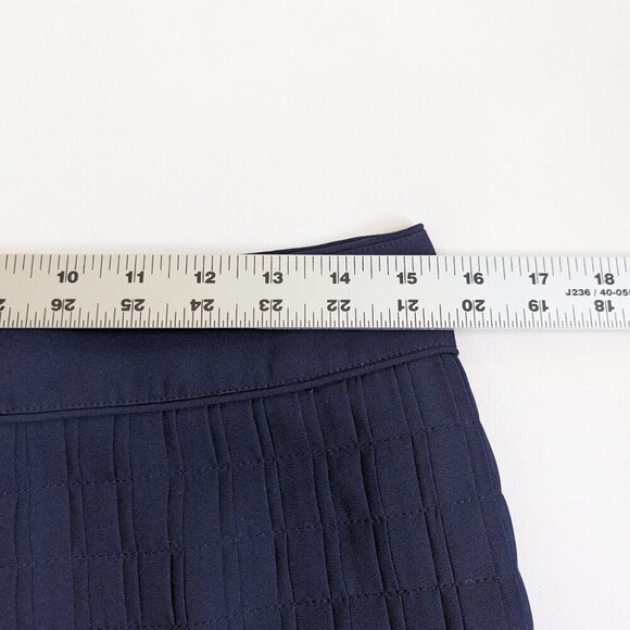 J. Crew Women's Pleated Skirt Size 4 Navy Chiffon Preppy - Picture 7 of 9